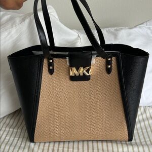 MICHAEL MICHAEL KORS KARLIE LARGE TOTE HANDBAG PURSE MSRP $358.00 NWT